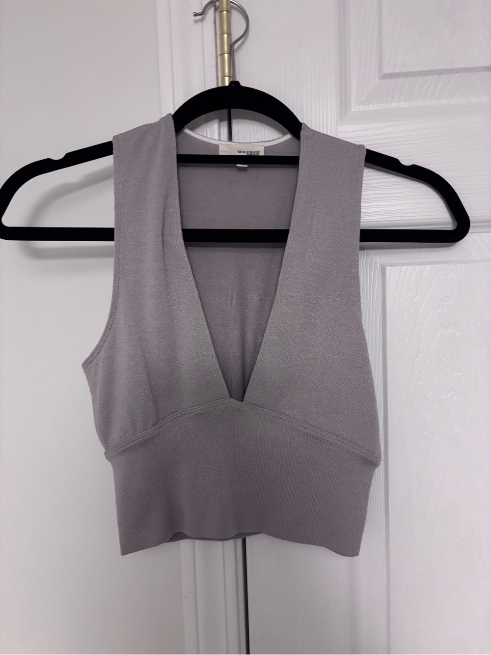 Wilfred Sleeveless Deep V Cropped Tank - Light Gray